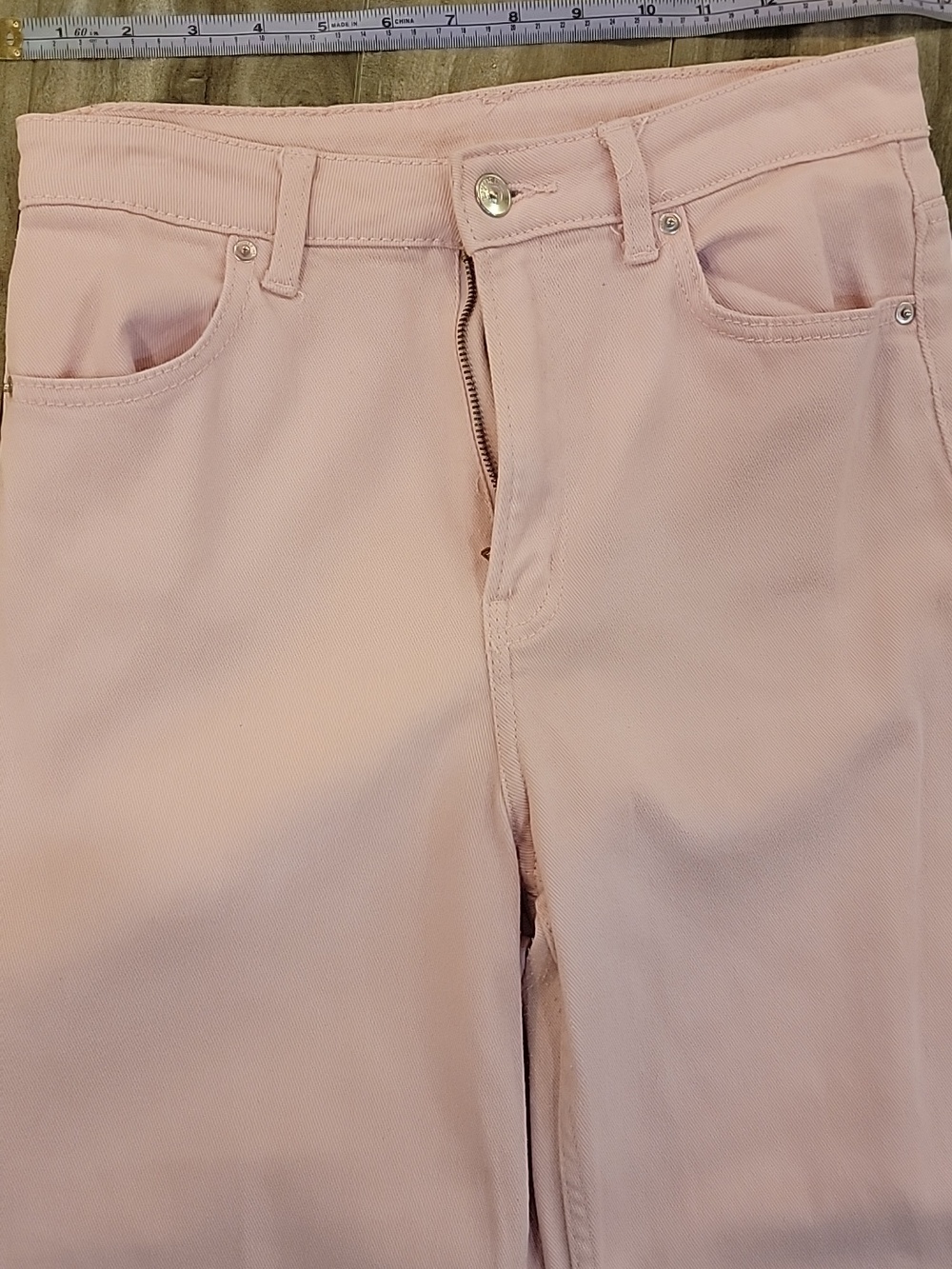 ❄️3/$30 H&M Light Pink Flare Jeans Pants - Picture 5 of 6